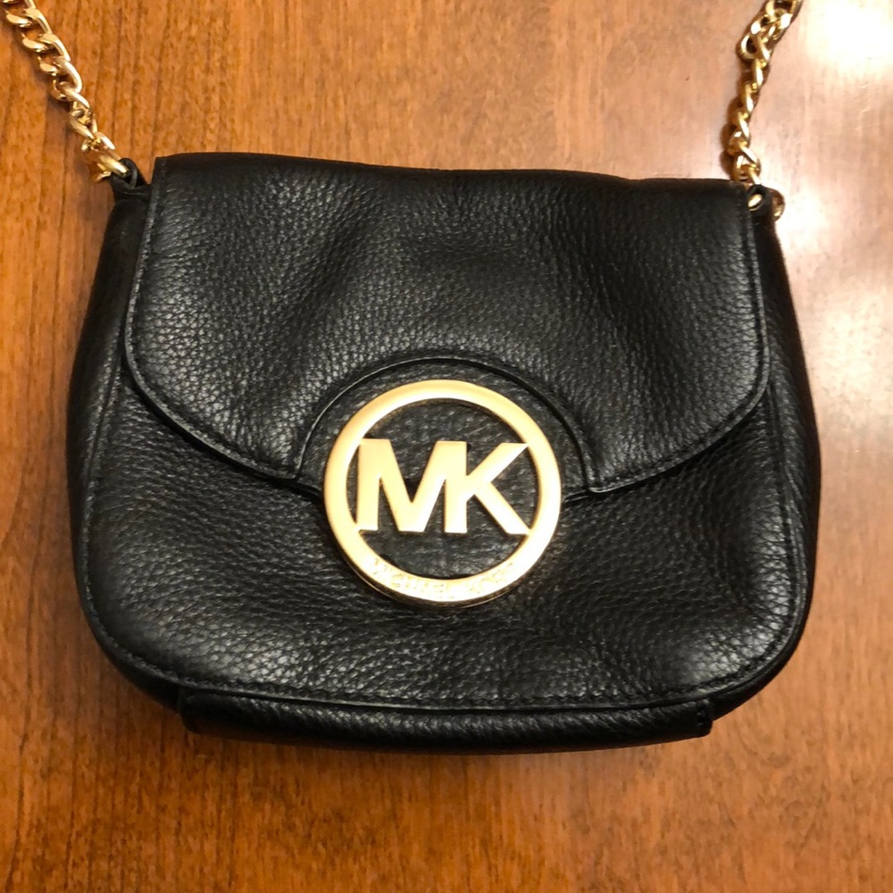 Michael kors crossbody